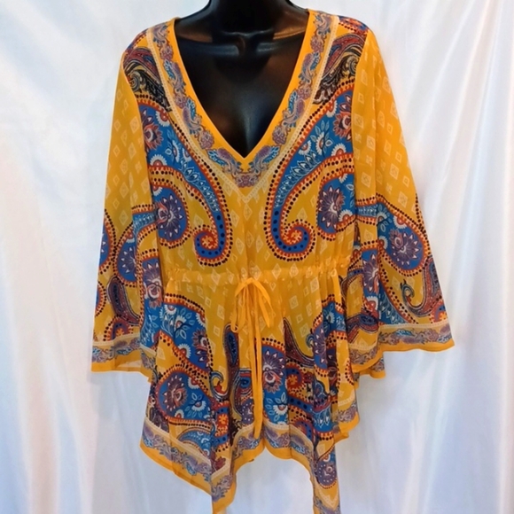 Flying Tomato, bell sleeve, printed top, tie waist - Picture 1 of 7